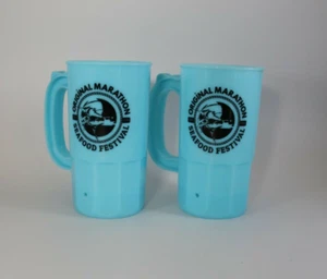 Set di 2 tazze birra blu in plastica Marathon Seafood Festival 2022 chiavi Florida - Foto 1 di 3