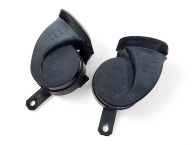 Toyota 4Runner 10-24 High/Low Pitch Horn Assembly Set (2) E018, OEM, 2010, 2011, - Image 1 of 4