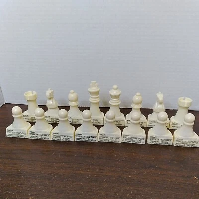 Chess Teacher 1979 Board Game Replacement Parts 16 White Pieces - Image 1 of 4