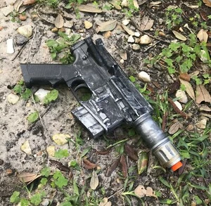 Blaster inspirado en el capitán Andor - disparador cargado con resorte - Imagen 1 de 3