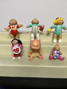 Lotto 6 minifigure vintage anni 80 cavolo toppa bambini pvc posabili R5 - Foto 1 di 9