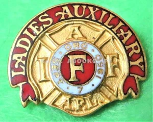 IAFF FIRE DEPARTMENT LADIES AUXILIARY Pin / Badge Mint on Card - Picture 1 of 4