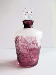 Czech Cameo Crystal Glass PERFUME BOTTLE Horse Castle Design Limited edition - Picture 1 of 12