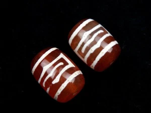 Pair Old Tibetan Agate Cinnabar *Flying Birds* Pattern Dzi Beads #06072501R - Picture 1 of 5