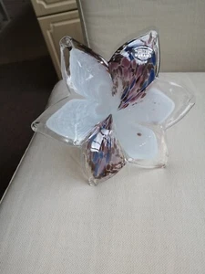 MURANO Glass Dish Petal Design on Curved Stem - Picture 1 of 6