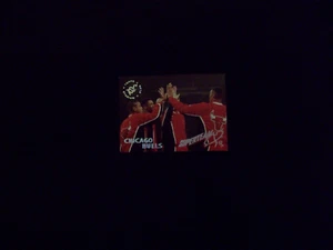 1994-95 STADIUM CLUB # 4 CHICAGO BULLS SUPERTEAM - Picture 1 of 2