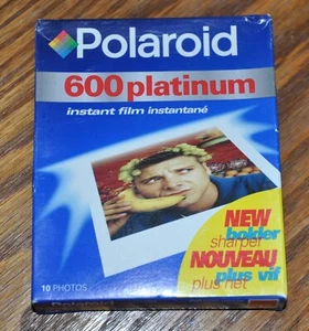 neu versiegelt eine (1) Packung Polaroid 600 Sofortbildfilm je 10 Fotos neu aus altem Lagerbestand abgelaufen - Bild 1 von 3