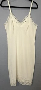 Vintage Shadowline Nylon Cream Lace Trim Blue Floral Full Slip Dress 40 Tall - Picture 1 of 10
