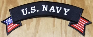 Top Rocker "US NAVY" con bandiera USA largo circa 12 pollici - Foto 1 di 2