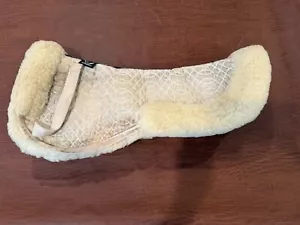 Mattes Sheepskin Rolled Back Pad - White - Medium- Gently Used - Picture 1 of 7