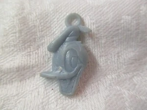 Vintage plastic Gumball Cracker Jack Prize blue Daffy Duck - Picture 1 of 2