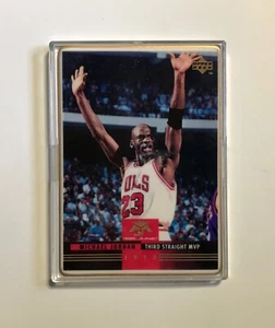1993 UD Michael Jordan (Mr. June) #MJ9 3rd Straight MVP (Porzellan Karte /2.500) - Bild 1 von 2
