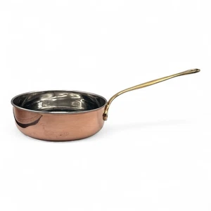 Sartén Montecito Supply Co cobre e acero inoxidable mango de latón remachado 9,25" - Imagen 1 de 12