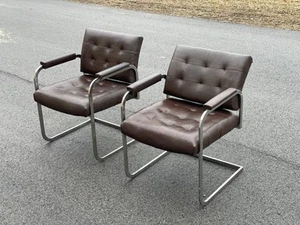 2 vintage Patrician chairs - Picture 1 of 8