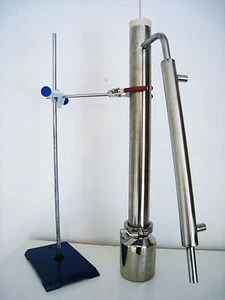 0,5-Liter Destille "Texas" aus Edelstahl mit Thermometer (inkl. Stativmaterial) - Bild 1 von 1