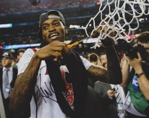 Kevin Ware Signed Louisville Cardinals 8x10 Photo - 2013 NCAA National Champions - Picture 1 of 2