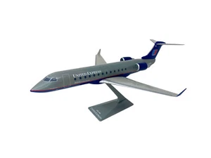 Flight Miniatures Air Wisconsin United CRJ200 1:100 Scale Model Airplane - Picture 1 of 3