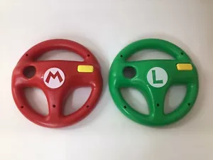 Nintendo Wii U Hori Mario Kart 8 Mario & Luigi Red & Green Racing Wheel Set of 2 - Picture 1 of 5