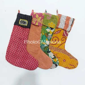 Medias Kantha, medias hechas a mano, medias de Navidad, medias indias Xman, - Imagen 1 de 2