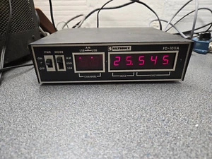 Siltronix FD-1011A Frequency Counter - Zdjęcie 1 z 9