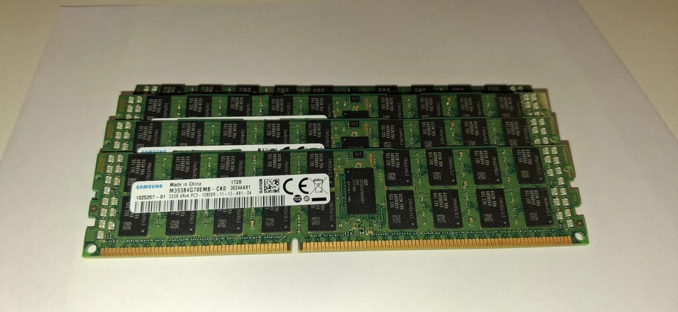 4x Samsung M393B4G70EMB 32GB modulo PC3 12800 DDR3 1600MHz (totale 128GB) - Immagine 1 di 1