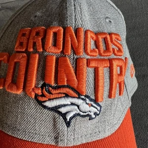 Denver Broncos New Era NFL Draft Spotlight 39THIRTY Flex Hat M/L - Picture 1 of 13