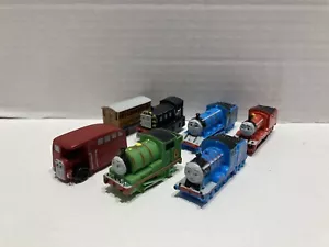 THOMAS THE TANK TRAIN & FRIENDS MINI PVC CAKE TOPPERS 7 LOT RUBBER TANK ENGINE - Picture 1 of 2