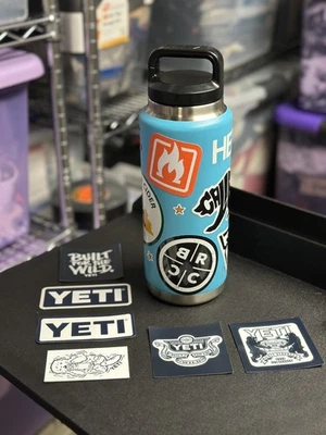 NUEVO Yeti Rambler 36 OZ botella aislada azul arrecife retirada rara tapa estilo original  Foto 1 de 4