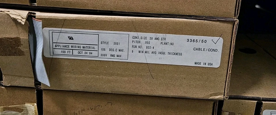 3M 3365/50 Flat Ribbon Cable 28AWG 50 Conductor .050 pitch 100 foot 线轴 — 第 1/1 张图片