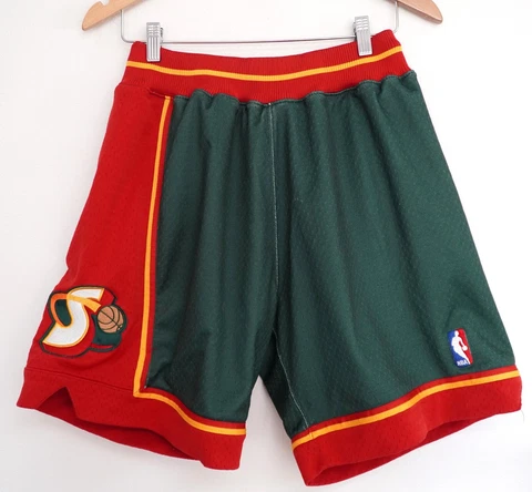 MITCHELL & NESS Seattle Supersonics 95-96 Shorts Size 40 Medium Cover
