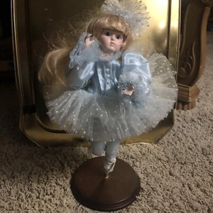 Seymour Man 1989 Ballerina Puppe Musik mit Bewegung - Bild 1 von 6