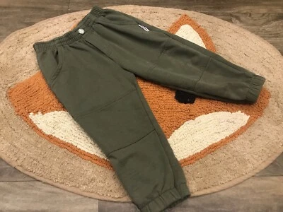 Pantalones de chándal Healthtex verde cazador/ejército talla 2T para niños pequeños con bolsillos. #42 Foto 1 de 4
