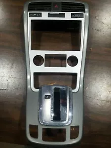 07-2009 Chevrolet Equinox Pontiac Torrent Central Panel Dash Assembly OEM GM - Picture 1 of 9