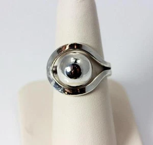 Anillo artesanal modernista abstracto de plata esterlina talla 8 - 2028 - Imagen 1 de 3