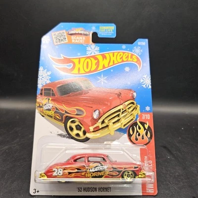 Tarjeta Hot Wheels Snowflake 2016 #97 HW Flames 4/10 '52 Hudson Hornet roja con 5 velocidades Foto 1 de 2