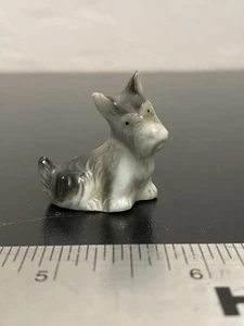 Vintage Miniature Schnauzer Dog Figurine Glossy Miniature Figure Knick Knack - Picture 1 of 4