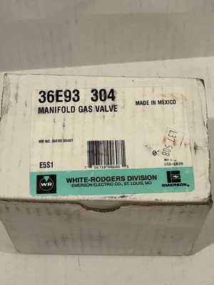 White Rodgers 36E93 304 Manifold Gas Valve - Image 1 of 4
