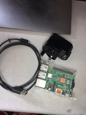 Raspberry Pi 2 Modelo B V1.1 2014 Foto 1 de 2