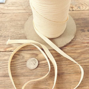 Französische Vanille 100 % Viskose Zopfrolle, 140 Yards oder mehr, Rolle - Bild 1 von 2