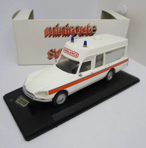AU701 MINIROUTE SVM 1/43 CITROEN DS AMBULANCE VISSER NL Ref 71 KIT RESINE MONTE - Foto 1 di 17
