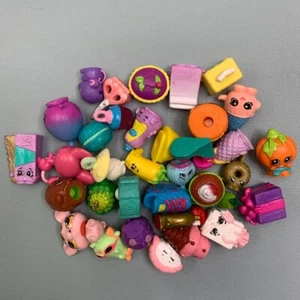 Mixed Lot (25+) SHOPKINS Mini Toys Various Series and Playset Parts - Picture 1 of 5