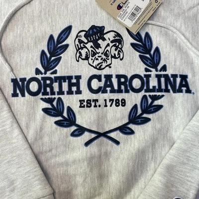 NUEVO CON ETIQUETAS Carolina del Norte TARHEELS Champion Sudadera con Capucha XS LS Sudadera UNC Mujer Foto 1 de 4