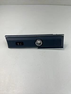 Borde de tablero derecho Ford Bronco II 84-88 lado del pasajero OEM azul Foto 1 de 4