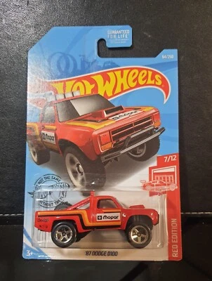 Hot Wheels Red Edition Target Ex_ 2019  #7/12 _ 1/64 _ '87 Dodge D100 - Photo 1/3