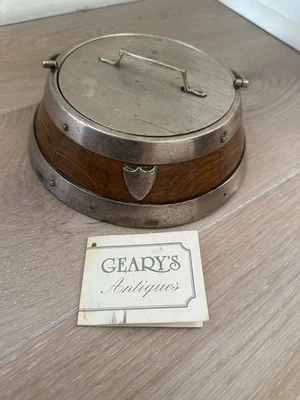 Plato de mantequilla Gearys Antiques 1880 plata y roble Foto 1 de 4