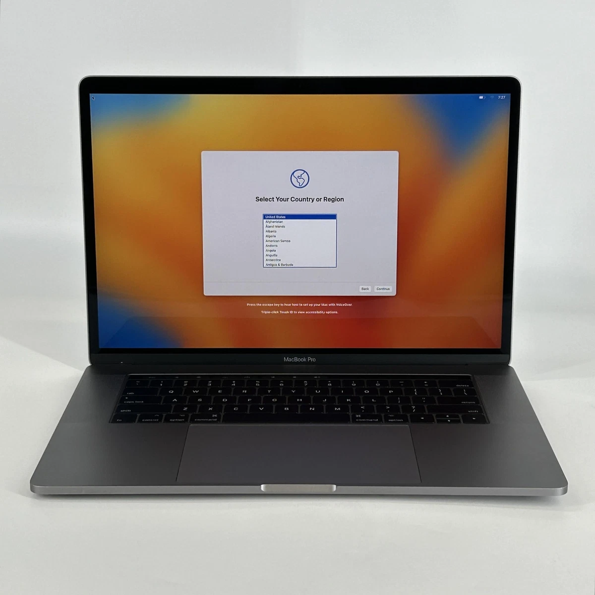 Apple MacBook Pro Intel Core i7 7th Gen. 1TB Hard Drive Laptops