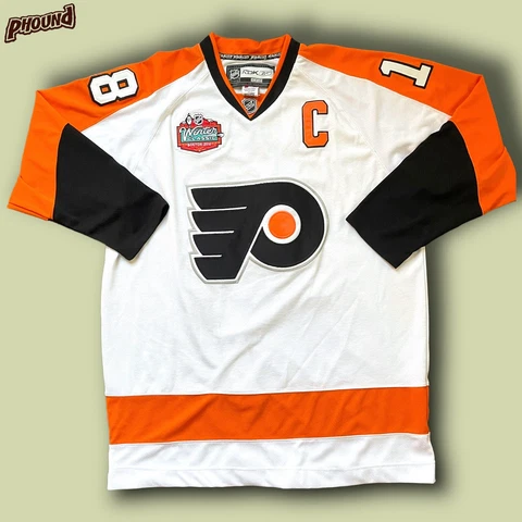 Philadelphia Flyers Richards 18 2010 Winter Classic Boston Jersey 54 Fight Strap Cover