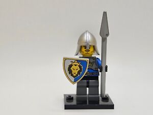 LEGO minifigure King's Knight cas516 Crown torso lion shield Castle 70400