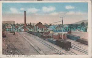 Oneonta NY - TIENDA DE YARDOS FERROVIARIOS DE D&H - Postal - Imagen 1 de 2
