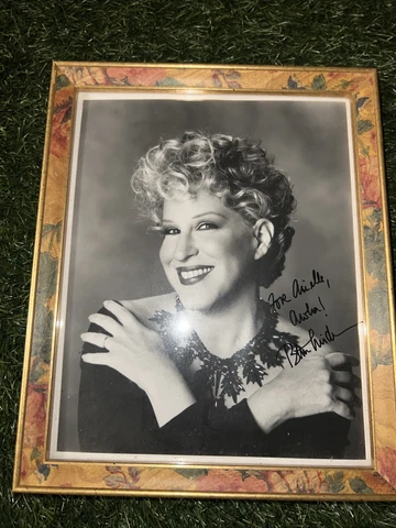 Signed BETTE MIDLER Autographed 8x10 Photo First Wives Club Hocus Pocus Beaches Cover